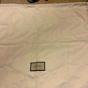 Large Gucci dust bag